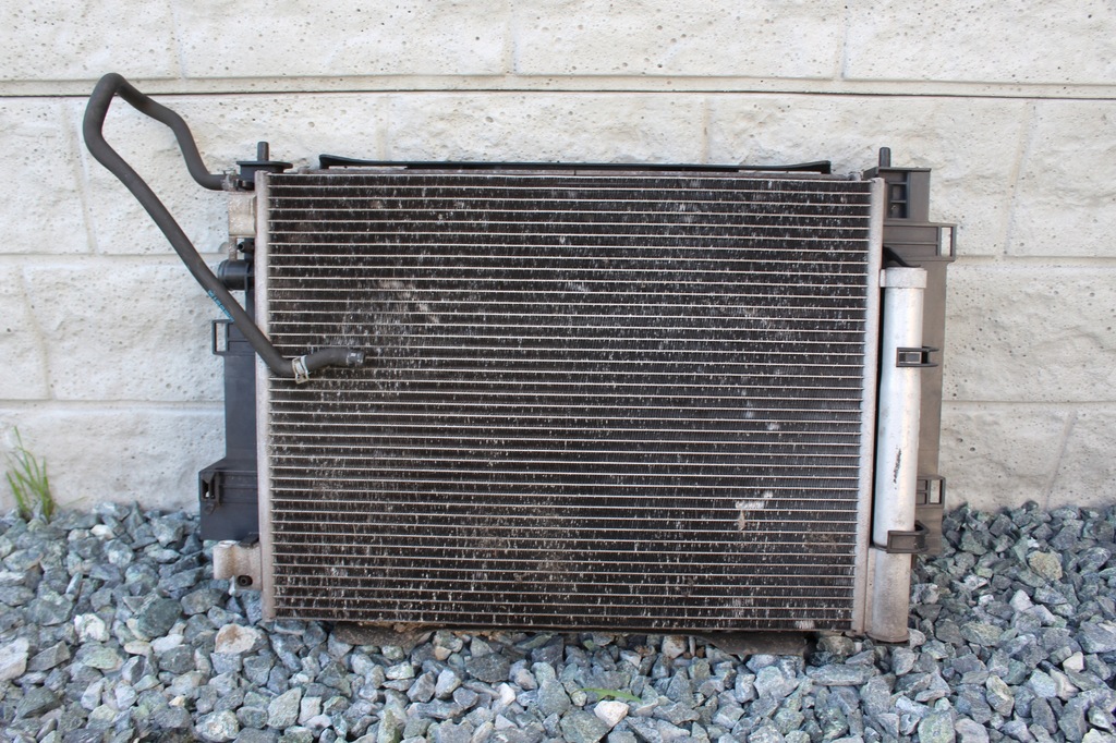 фото №1, Pas передний радиатор renault twingo iii #956