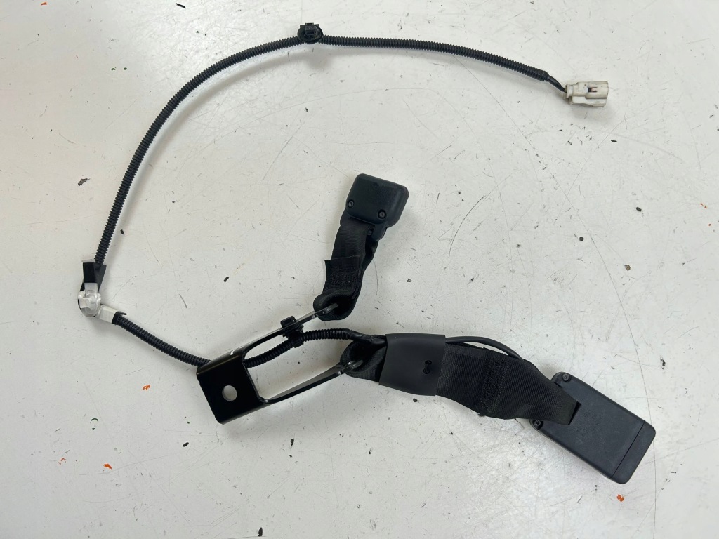 2019 toyota hilux an120, an130 пряжка поперечина заднего 629926300a в Украине