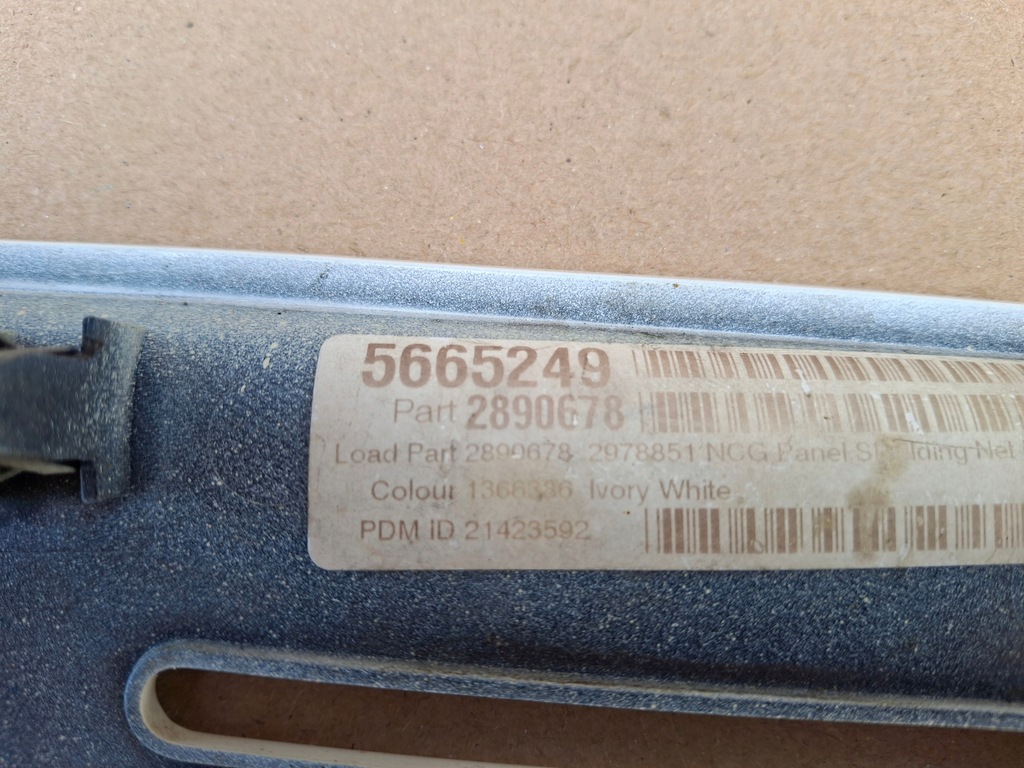 фото №6, Scania r s заглушка накладка решітка оригінал 2978851