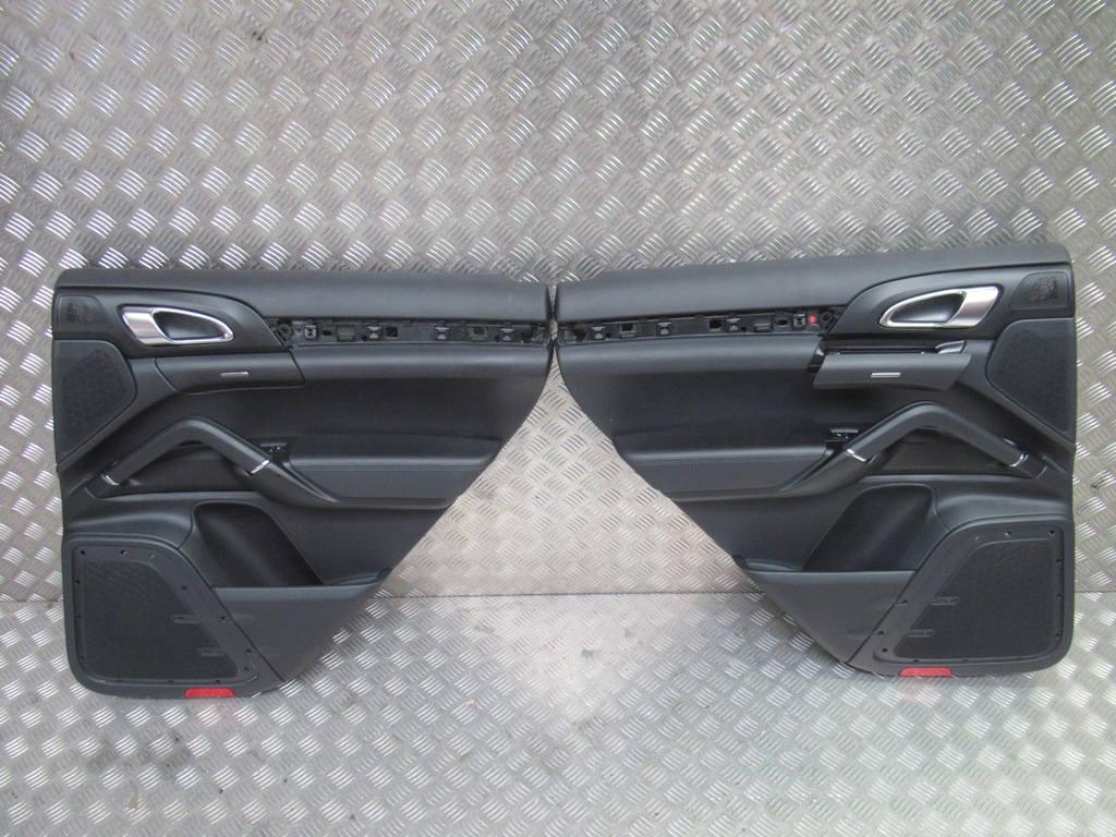 фото №12, Porsche cayenne 7p5 turbo lift сиденья заднее сиденье задняя обшивки комплектная обивка