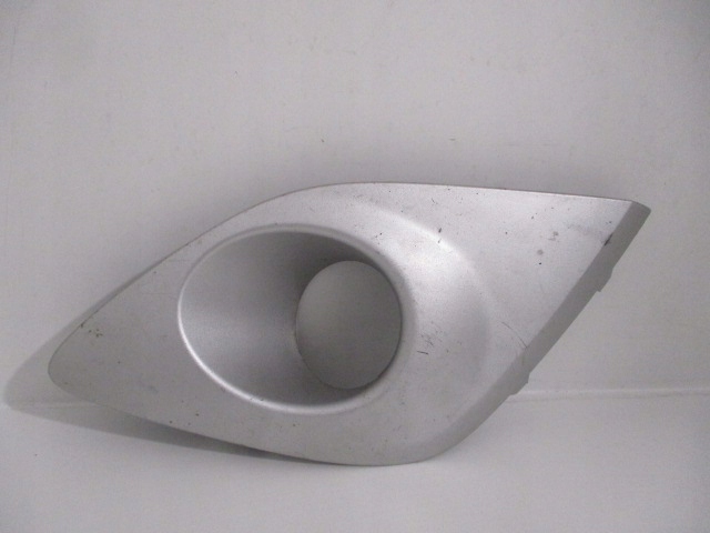 фото №1, Renault grand scenic lll решётка противотуманной фары левая 261570001p