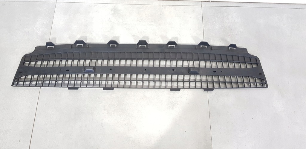 Купить Renault megane 2 02- решётка бампера перед 8200746184