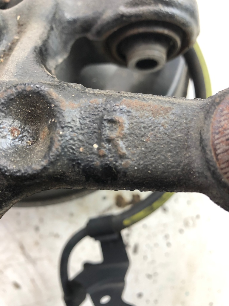 фото №6, Toyota chr поворотний кулак ступиця правий задня