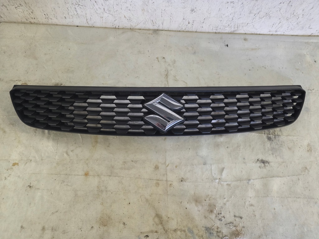 фото №1, Suzuki swift mk7 10-13 решётка радиатора решётка радиатора