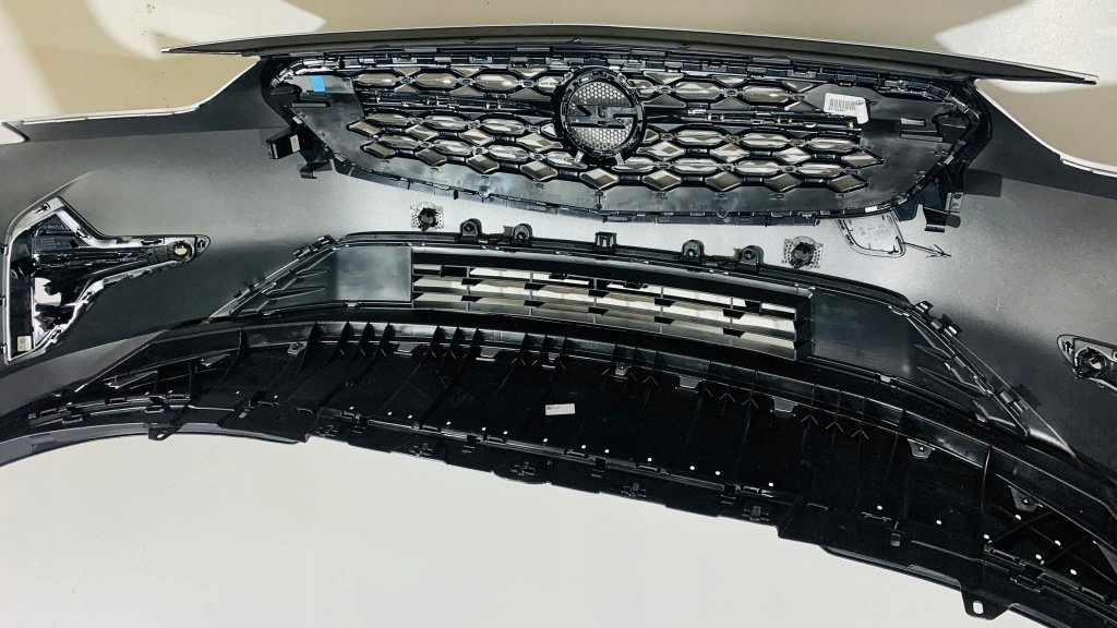 Бампер передний opel insignia b рестайлинг Оригинал