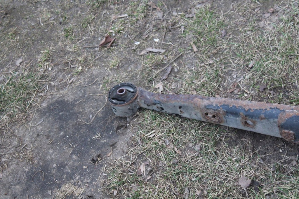 фото №6, Балка кронштейн дифференциал samolot subaru forester ii sg