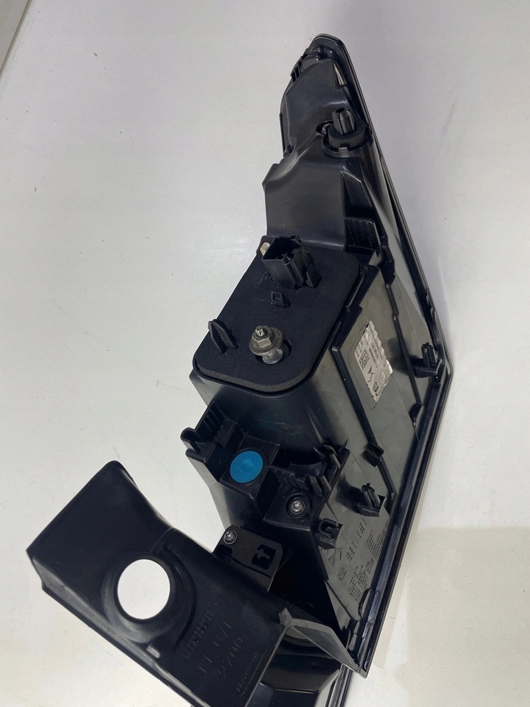 фото №12, Лампа задняя задняя задняя левая ds4 ii led комплект 21-