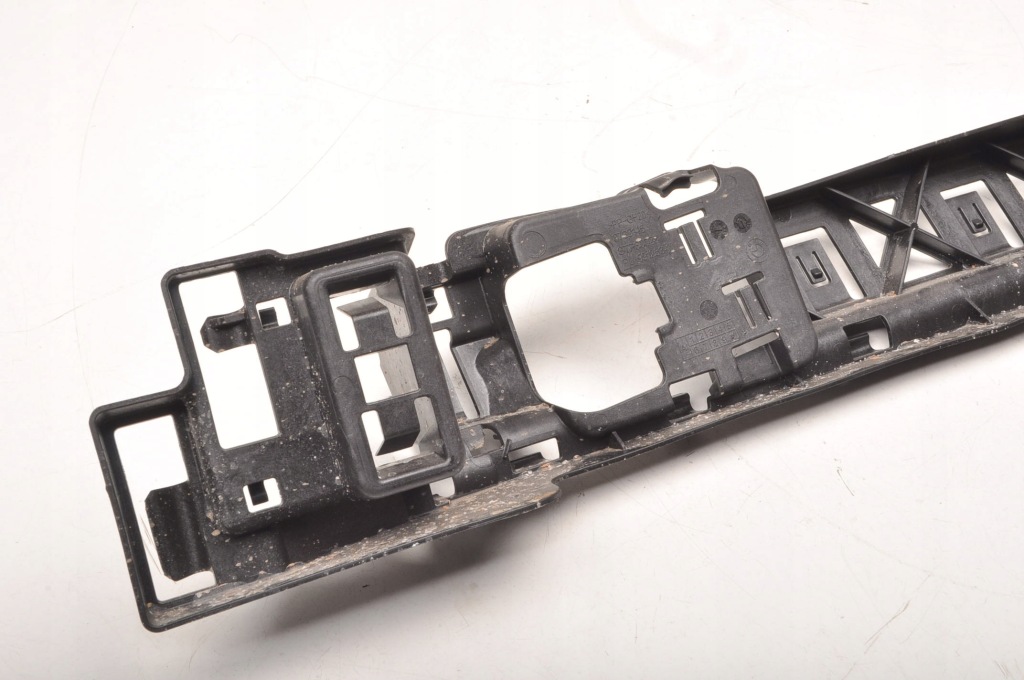 фото №8, Bmw 2 u06 напрямна бампера задня 8739145