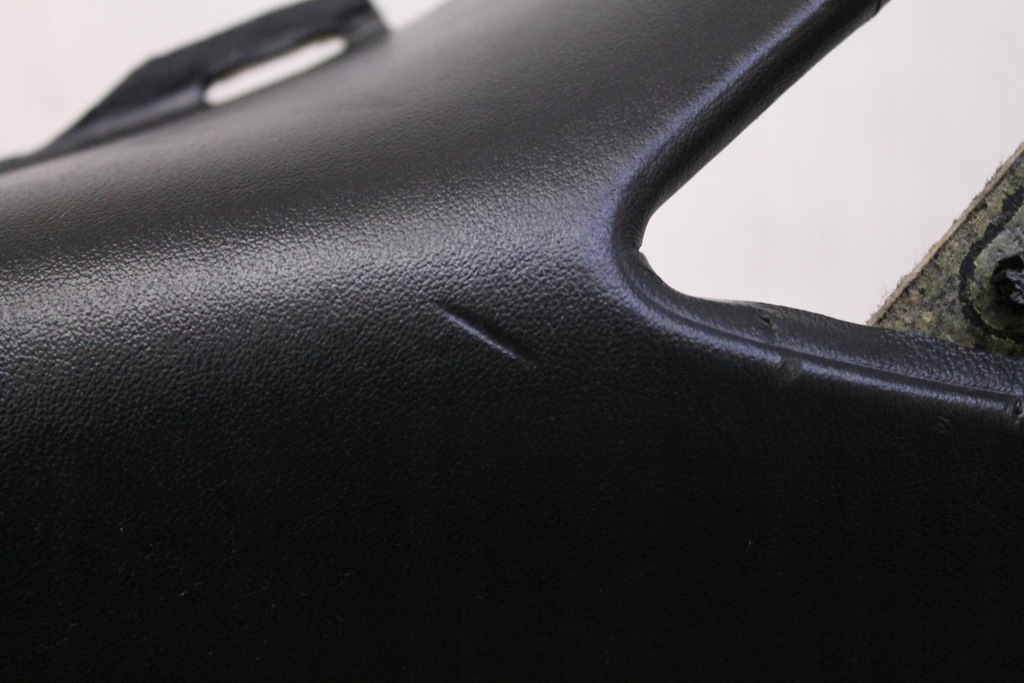 фото №4, Обшивка лівий задня audi r8 i 420 2006r- 420867035a