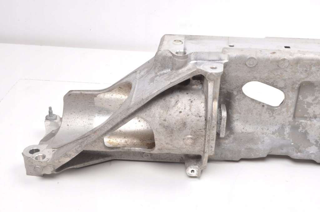 Bmw u06 1.5 гібрид кронштейн кронштейн кронштейн двигуна 24r 8868933 8869834 Недорого