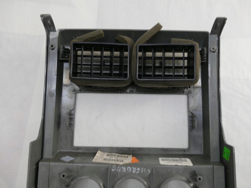 фото №13, Jeep cherokee kk решётка обдув панель консоль средняя