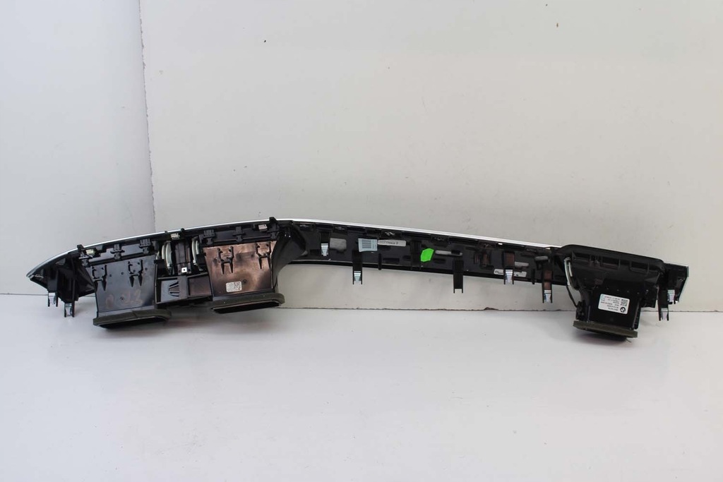 фото №8, Bmw x1 f48 ґрати впуск повітря консолі 9292739 9292741 64229292740 93324