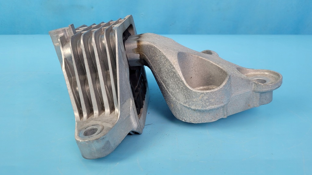 фото №8, Opel insignia b gsi 2.0t 21r кронштейн подушка коробки передач 84398110