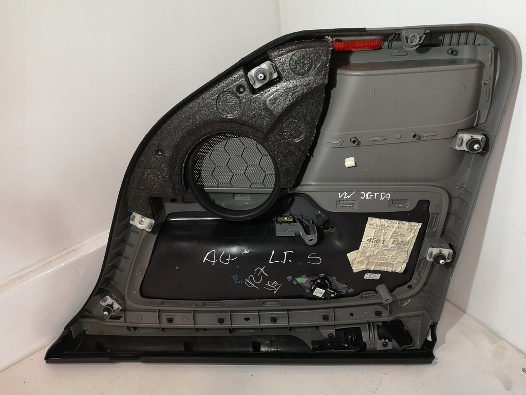 фото №7, Обивка дверь vw jetta левый задняя 1k5867211