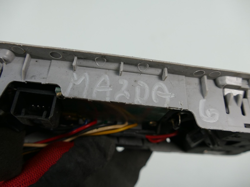 фото №7, Mazda 6 gg лампа кабины потолочный освещение