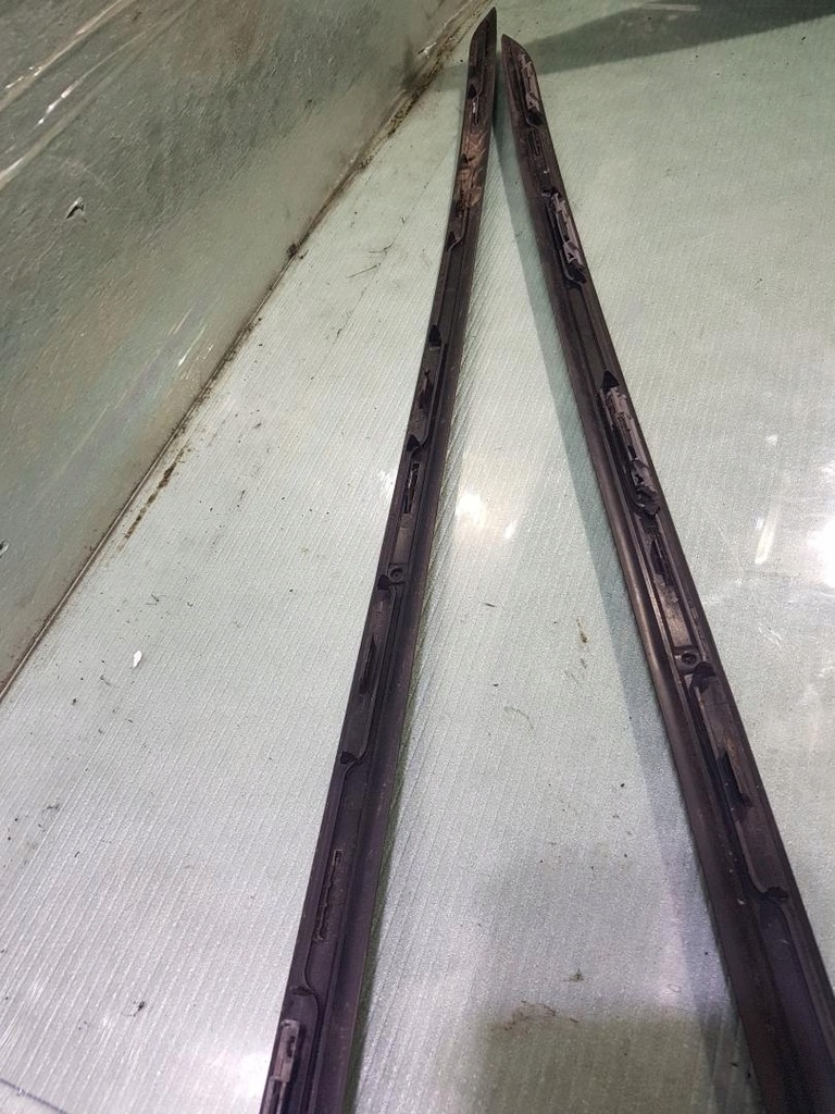 фото №8, Молдинг czyby лобовое правая левая peugeot 5008 i