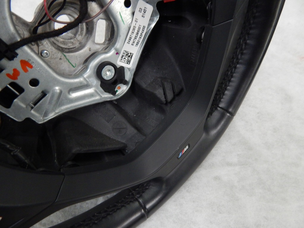 фото №13, Bmw x3 x4 f25 f26 - воздуховод лепестки переключения m-pakiet or