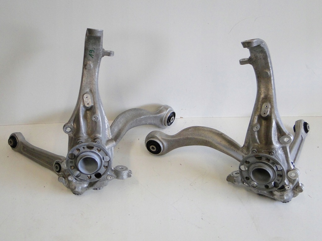 фото №13, Mercedes eqe 295 sedan поворотный кулак правая передняя перед правый