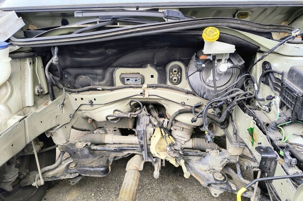 фото №11, Подлокотник кожаный бардачок туннель комплект citroen c3 iii 16- оригинал