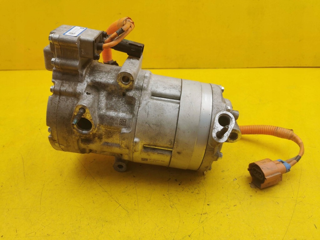 фото №1, Tesla model s компресор кондиціонера 1063369-00-d