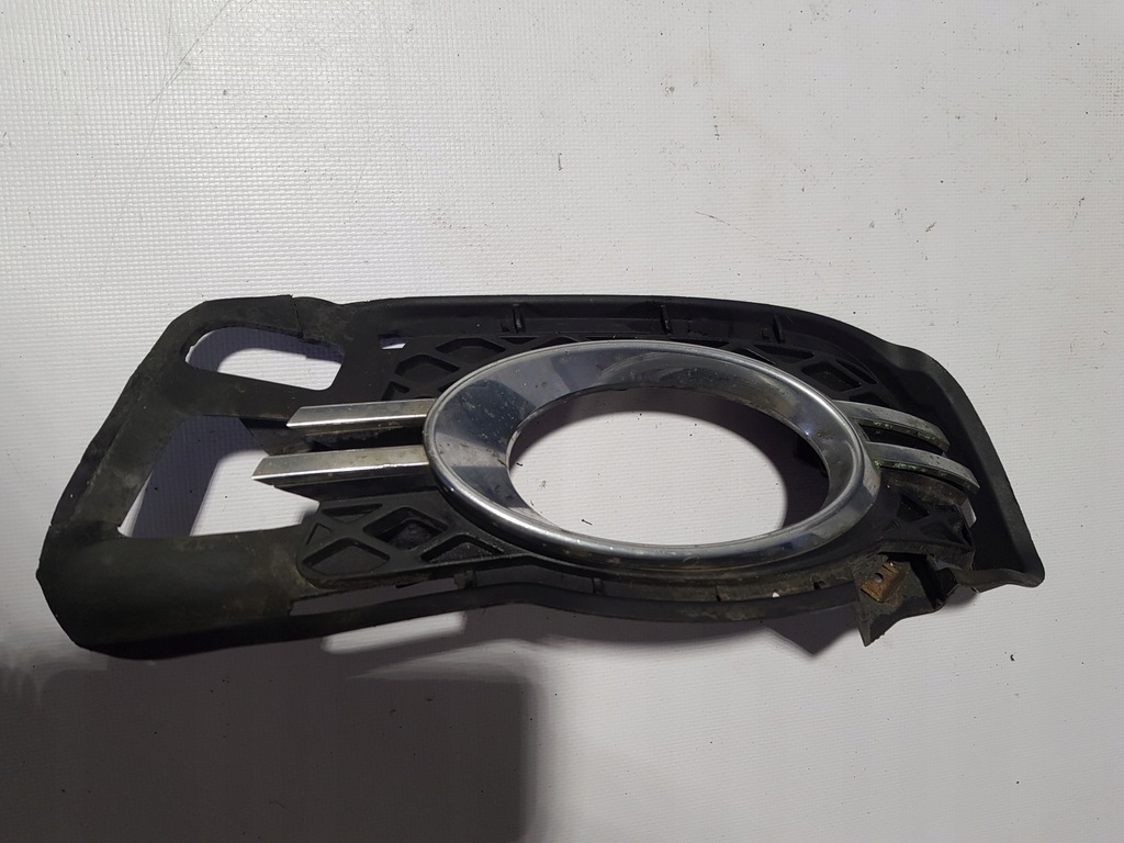 фото №1, Решётка бампера решётка радиатора mercedes w204 lift левая