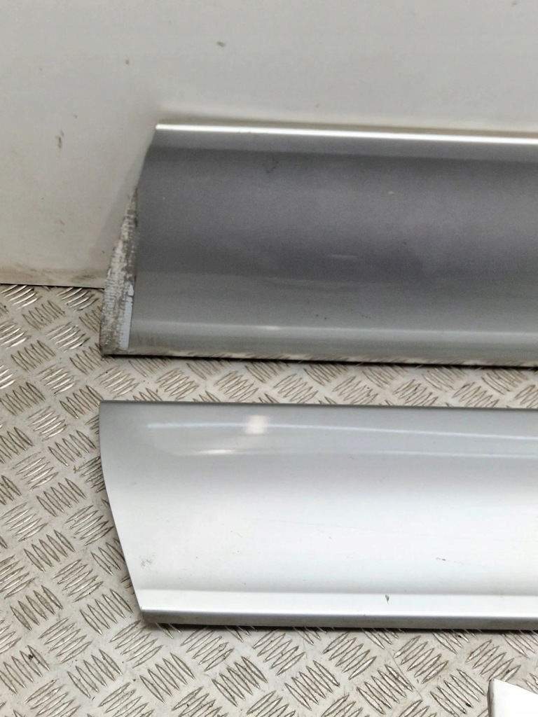 Молдинг передніх лівих двері mercedes-benz sl r129 a1296902340 33914308 Ціна