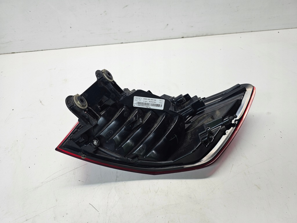 фото №7, Лампа лівий задня w крила audi a4 b9 lift avant 8w9945069aa led
