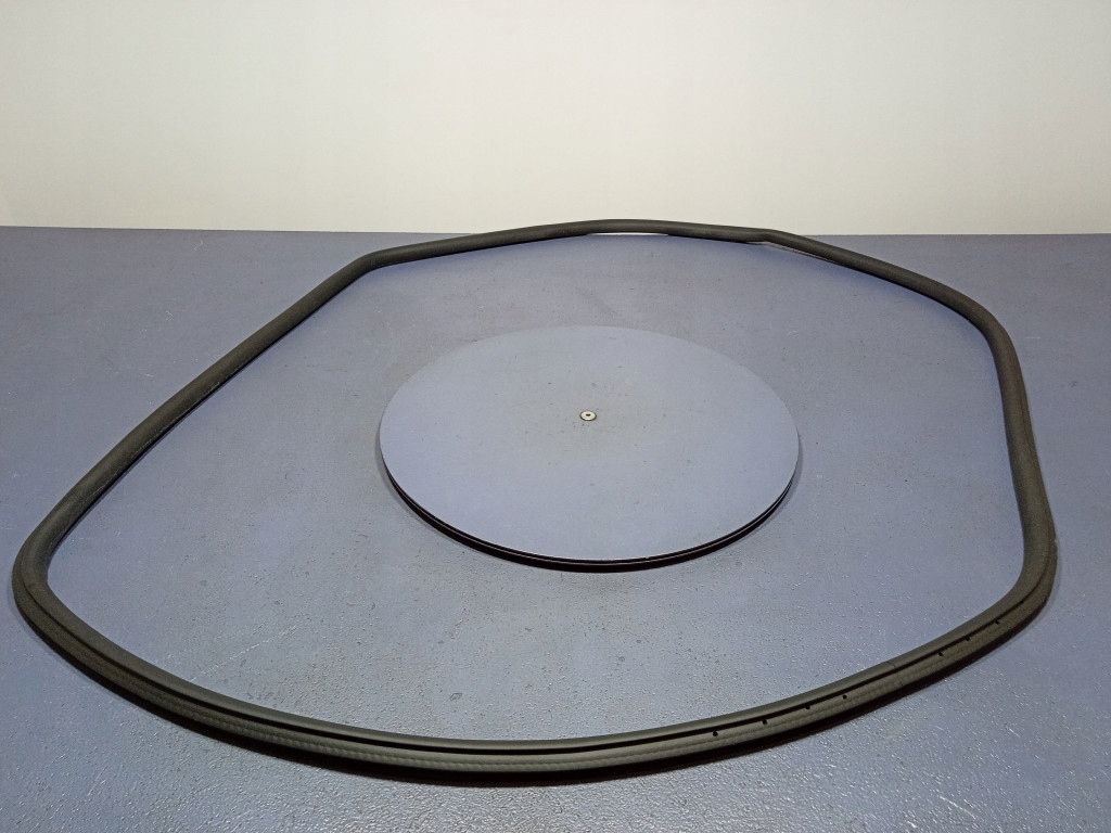 фото №1, Mercedes gls x167 прокладка дверь левый задняя