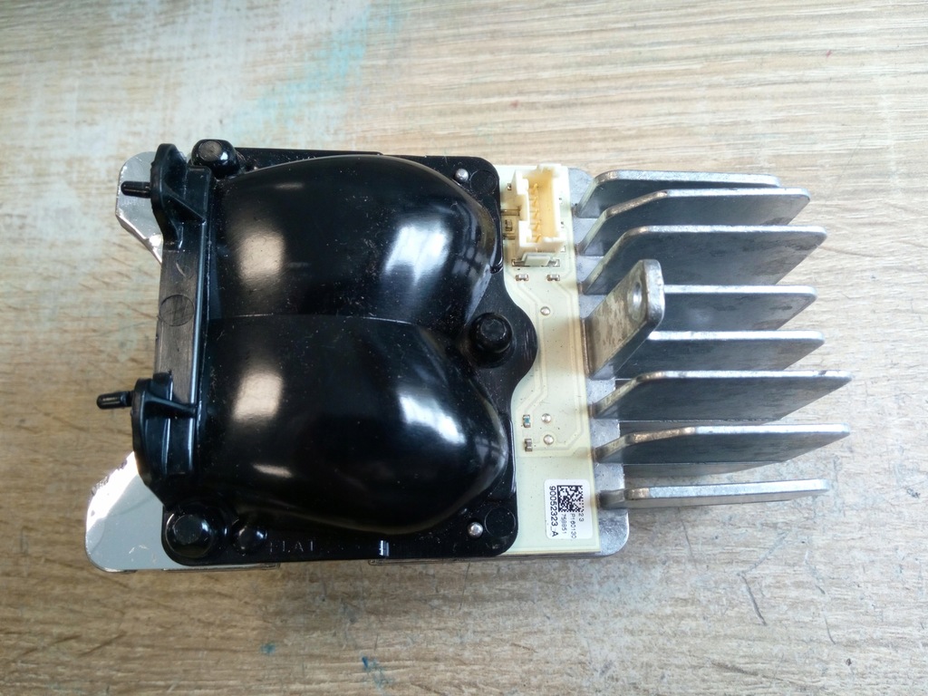 фото №1, Модуль led преобразователь vw passat b8 oryg.