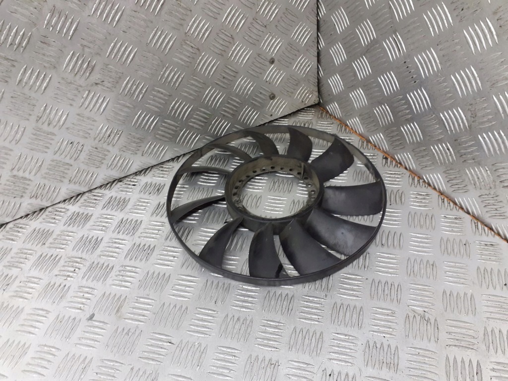 Купити Вентилятор радіатора audi a4 b5 1.9 tdi