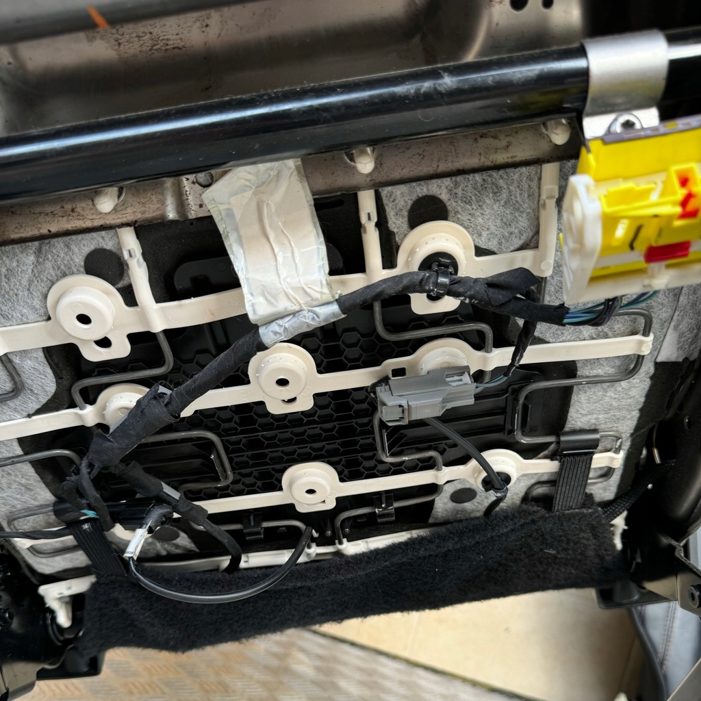 фото №6, Сиденья заднее сиденье полукожа комплект jeep compass ii 2019 rok