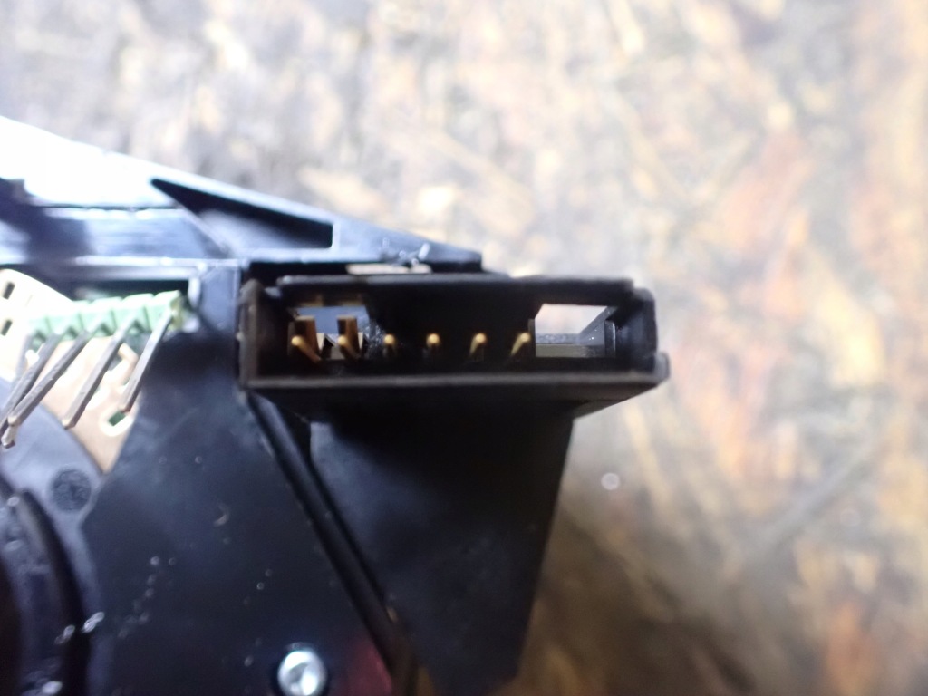 фото №5, Стрічка шлейф керма vw polo iv 1,4 16v 2008 lc9z 280690a04 7629