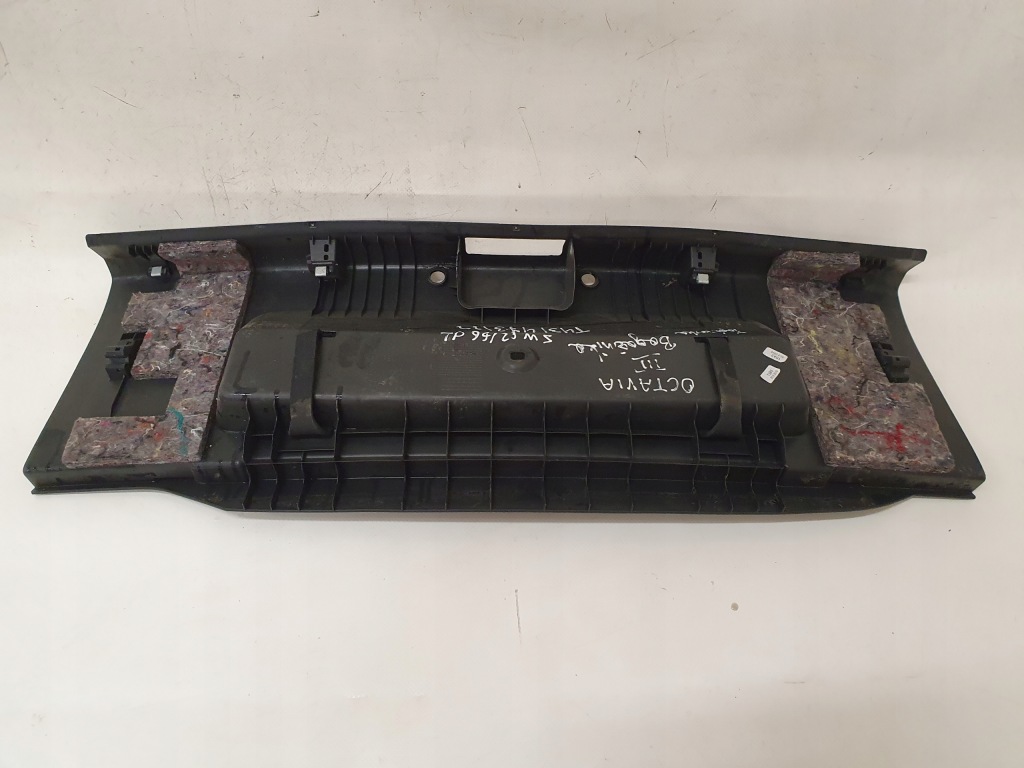 фото №7, Skoda octavia iii оббивка кришки хетчбек