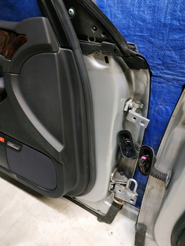 фото №13, Audi a8 d3 lift двері праве long передні ly7