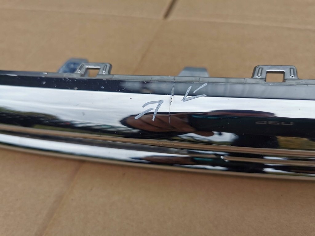 фото №10, Mercedes glb a247 x247 19-23 хром накладка бампера перед a2478855801