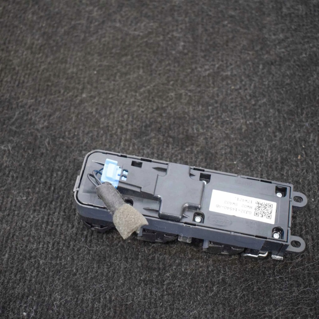 фото №4, Land rover range rover evoque l538 2018 перед сторона права кнопки вікон