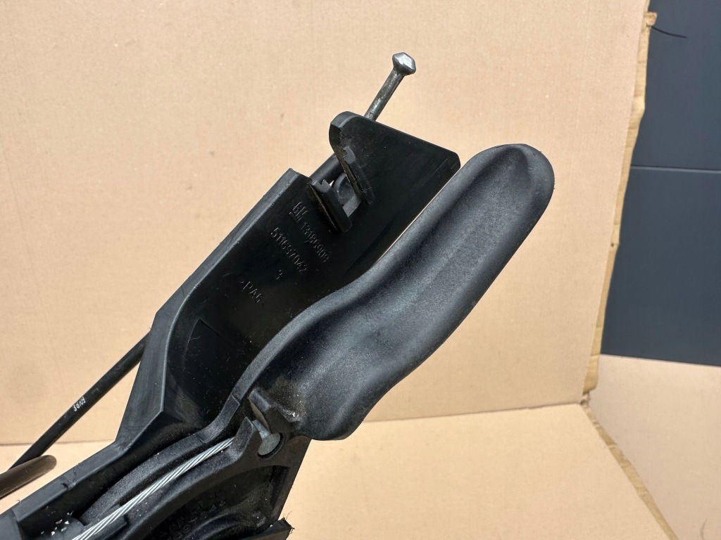 Opel corsa d тяга трос капот ручка 13186909 13186912 Киев