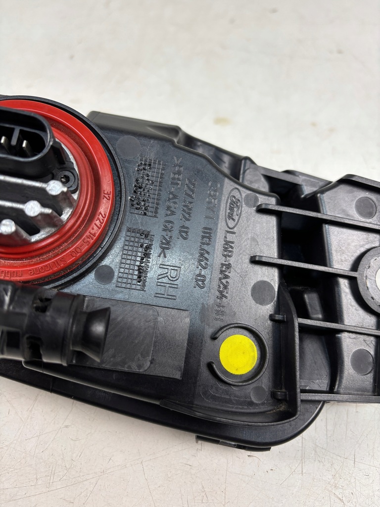 фото №8, Противотуманная фара led правый ford kuga mk3 escape iv lj6b-15a254-bb