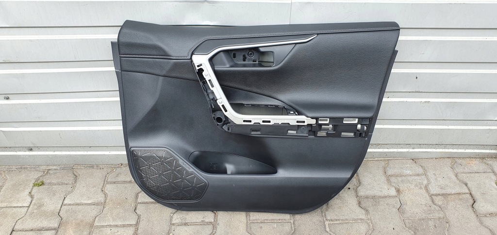 фото №1, Toyota rav4 обшивка двері правий перед