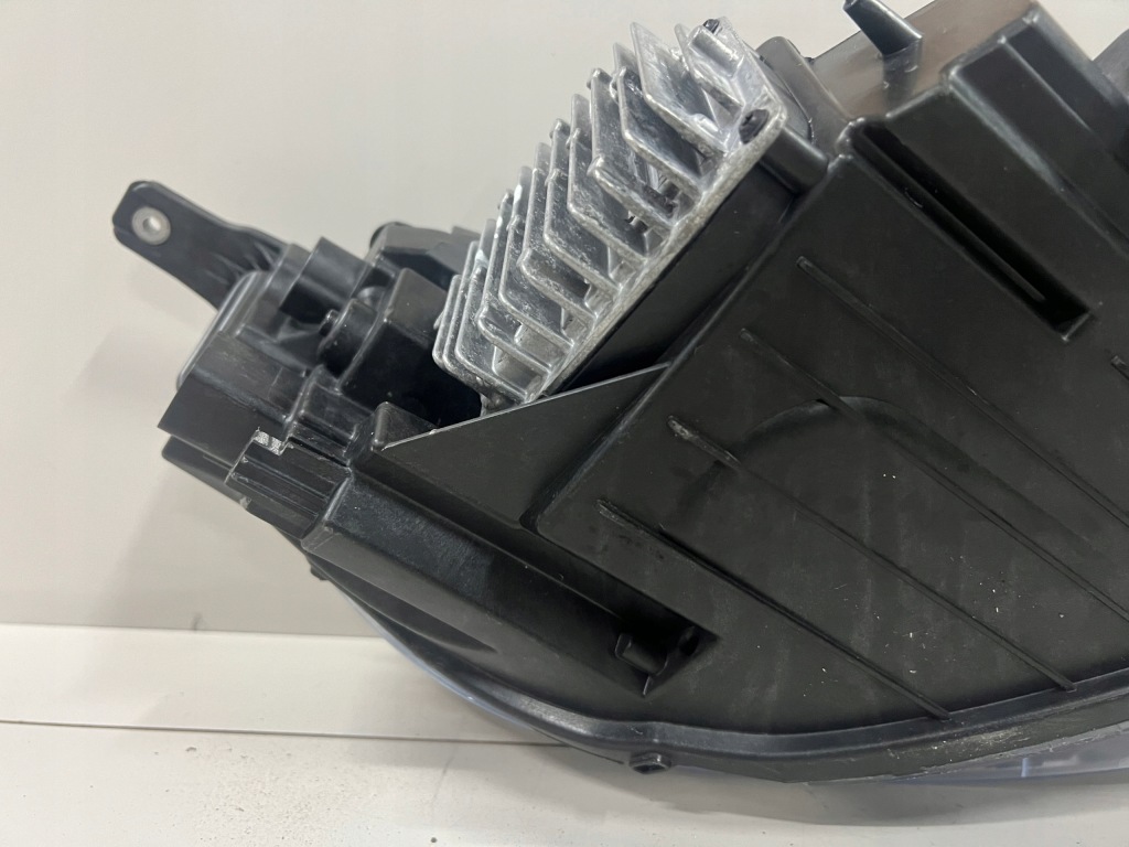 фото №13, Лампа передняя левая volvo v40 full led 32228483