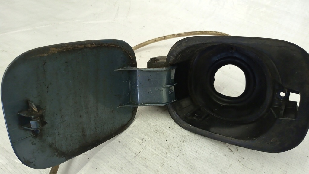 фото №4, Крышка заливной топлива vw bora sedan цвет lb5x