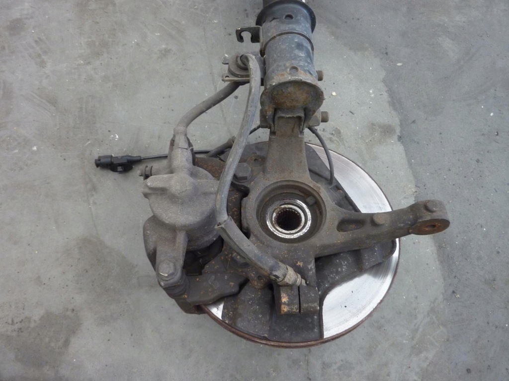 Купити Амортизаторна стійка поворотний кулак fiat linea 1.3 16v m-jet 2007-2015r. правий