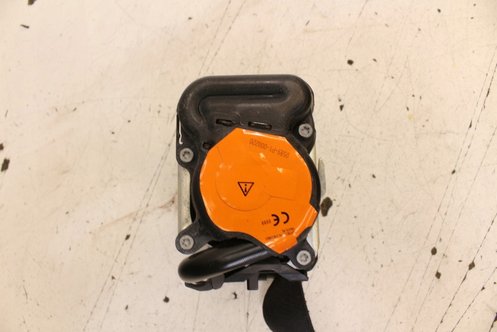 Ремінь безпеки ліве перед mercedes w176 Недорого