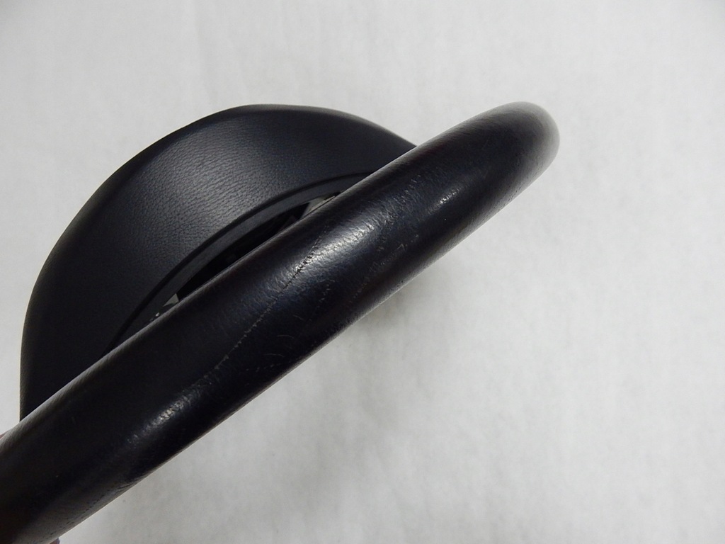 фото №10, Mercedes a-klasa w169 - воздуховод кожа oryg