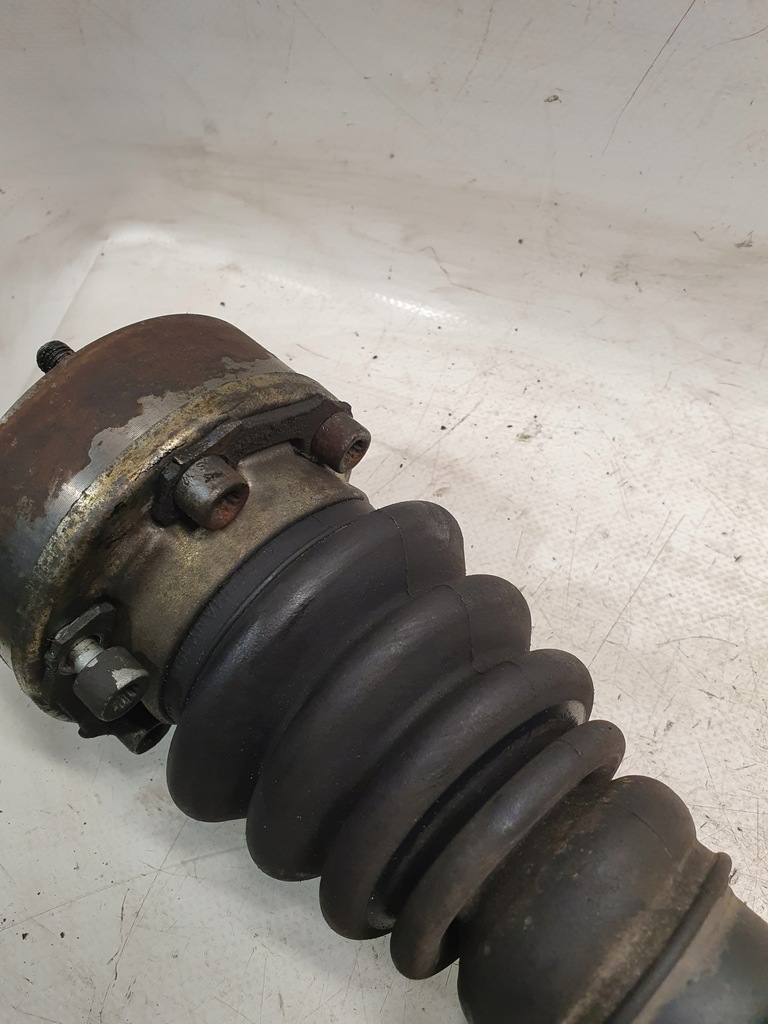 фото №8, Приводной вал правая audi a3 8l 1,8 125km 97r.