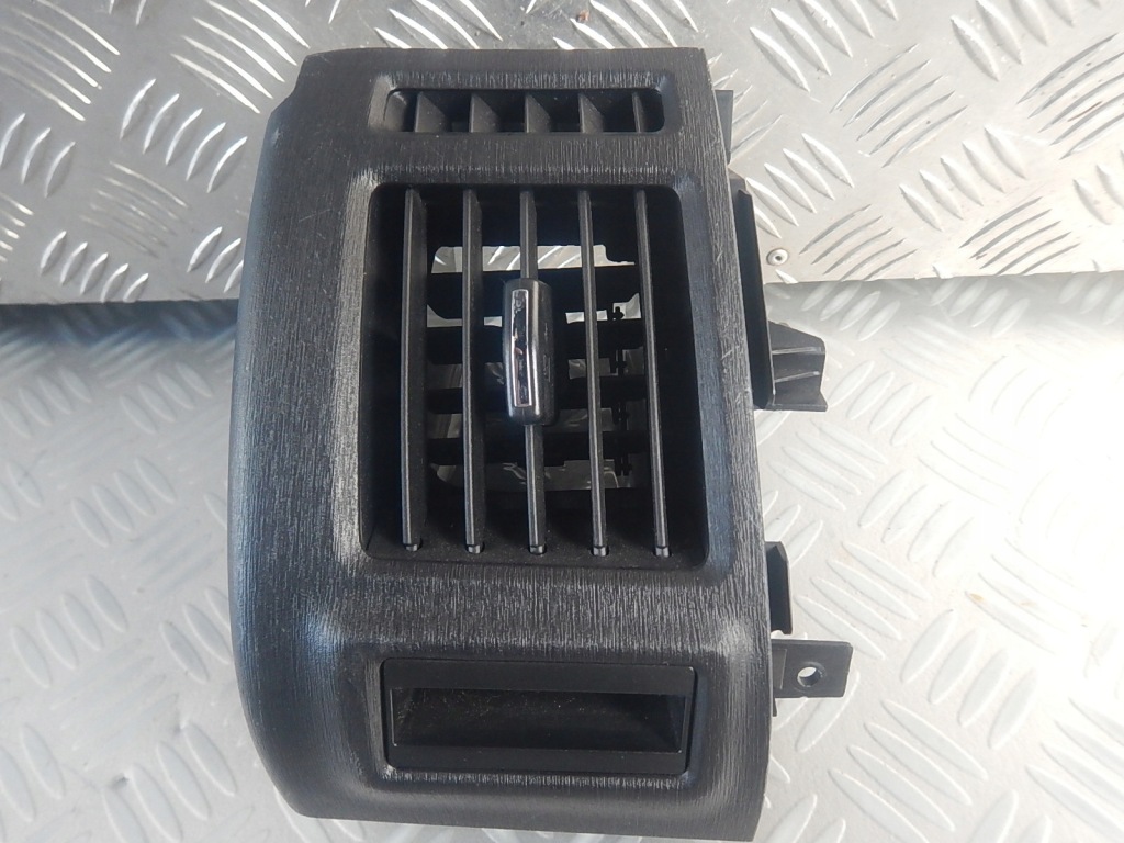 Купить Toyota prius plus + iii рестайлинг  левая решётка обдув вентилятор 55661-47190