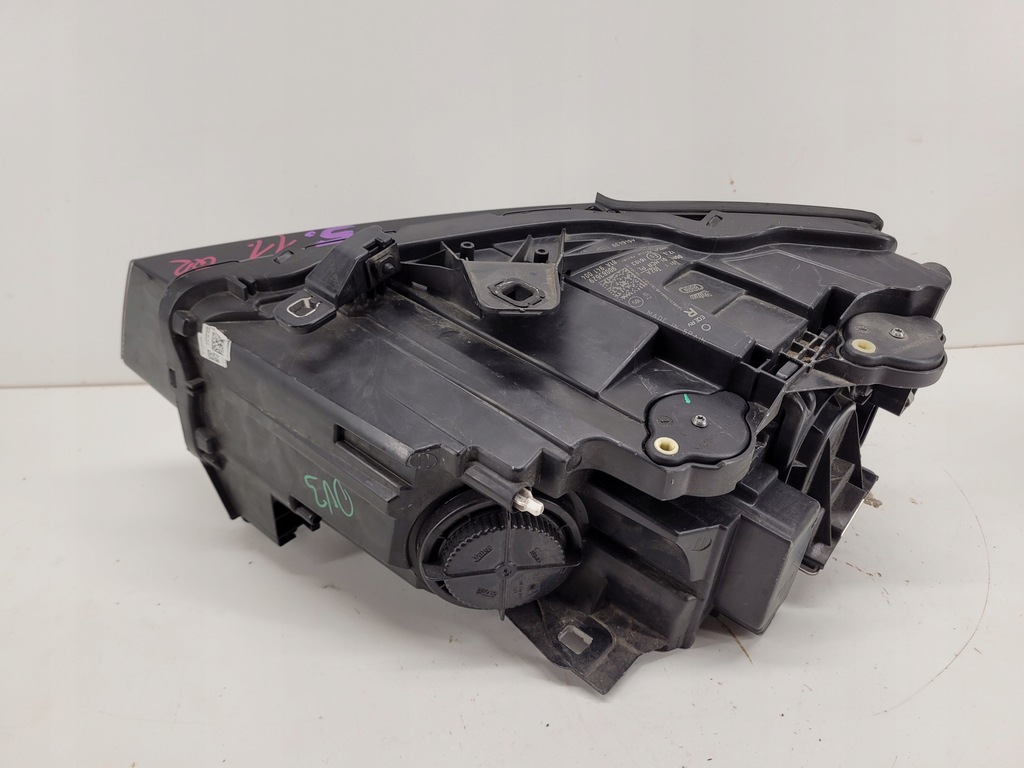 фото №10, Audi a1 2 81a лампа права передня перед