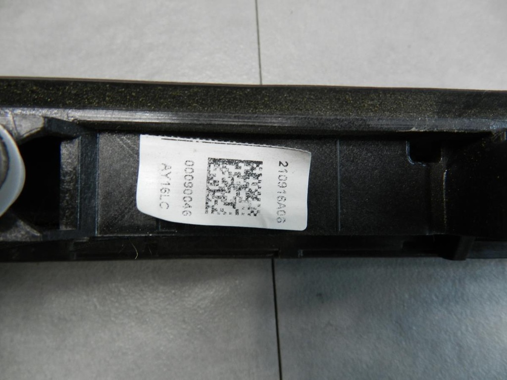 фото №8, Bmw оригинальный номер 7357104