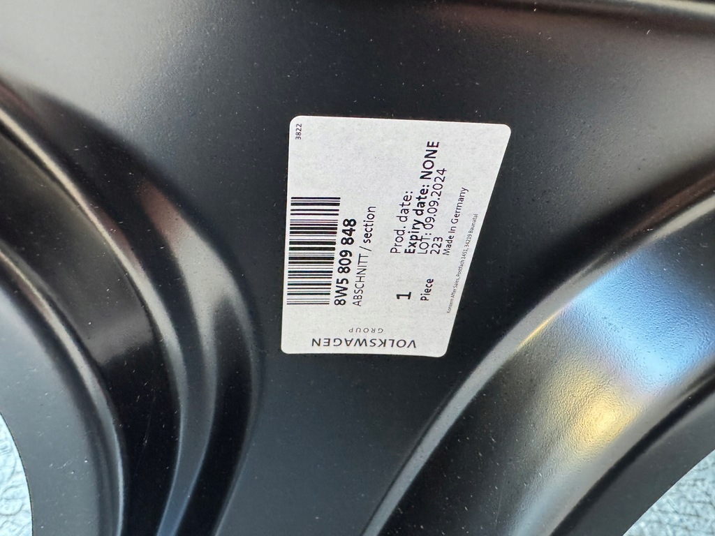 фото №12, Audi a4 b9 8w5 sedan блок двигателя порог правый четверть