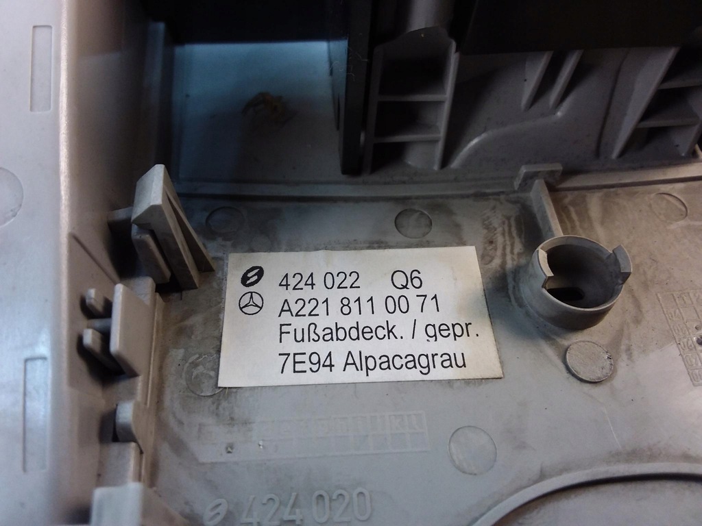 фото №6, Mercedes s w221 лампа потолочный 2168205026